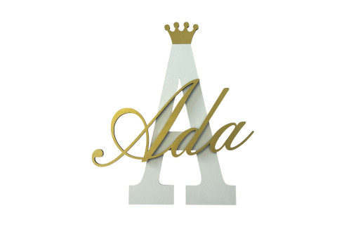 Ahşap Bebek ve Hastane Odası İsimli Kapı Süsü